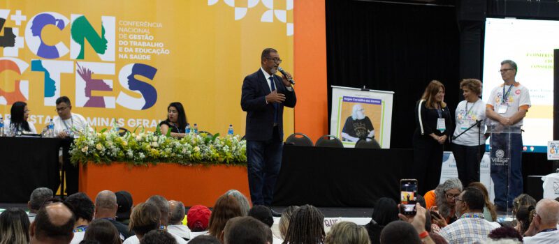 Minas Gerais Aprova Novas Diretrizes para Trabalho e Educação na Saúde