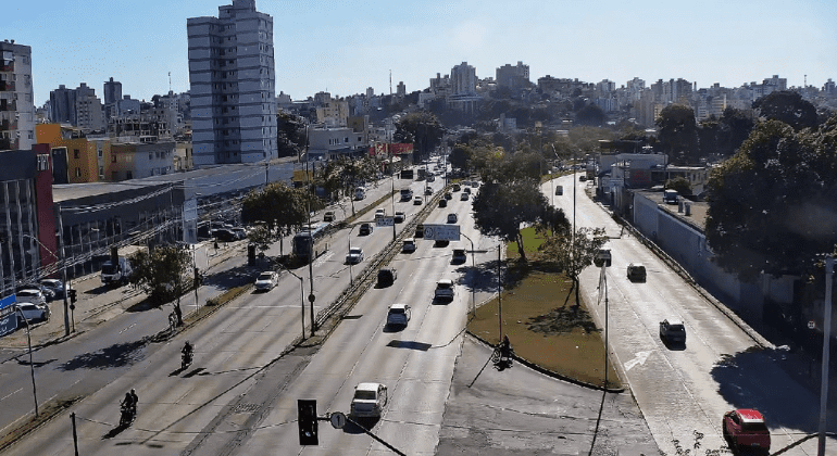 Prefeitura reduz limite de velocidade na Via Expressa para aumentar segurança no trânsito