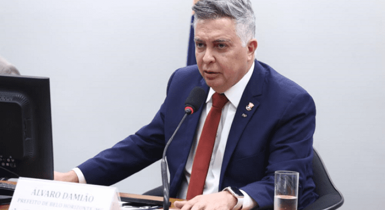 Álvaro Damião defende participação da União no custeio do transporte público
