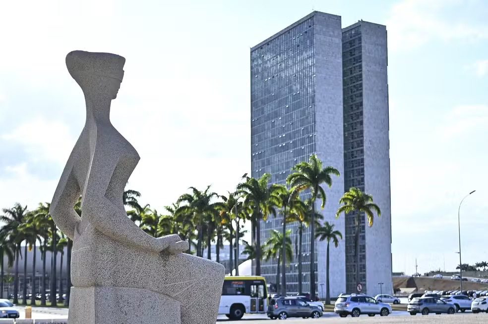 STF define que só a Corte pode autorizar buscas no Congresso e em imóveis funcionais de parlamentares