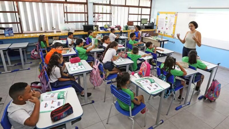 Prefeitura de BH abre prazo para matrícula de alunos que querem vaga na mesma escola em 2026