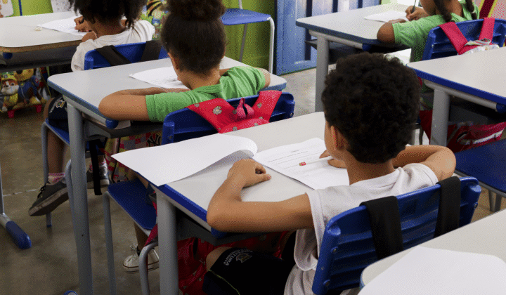 Belo Horizonte aplica simulados em escolas municipais para preparação do Saeb 2025