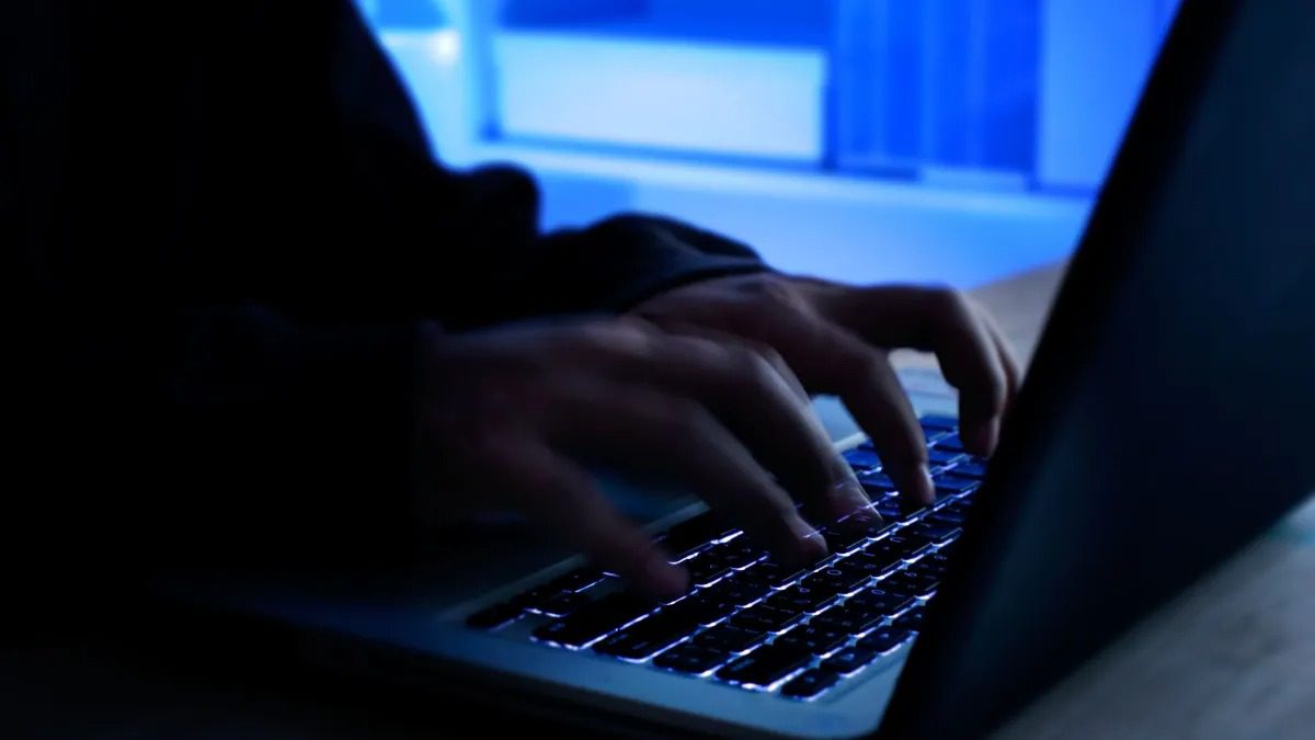 Financeira dá golpe em 2 mil clientes após prometer retorno diário, causa prejuízo de R$ 35 mil a vítima e alega ataque hacker