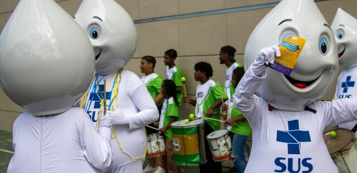 Folia com saúde: blitz educativa orienta público em Belo Horizonte