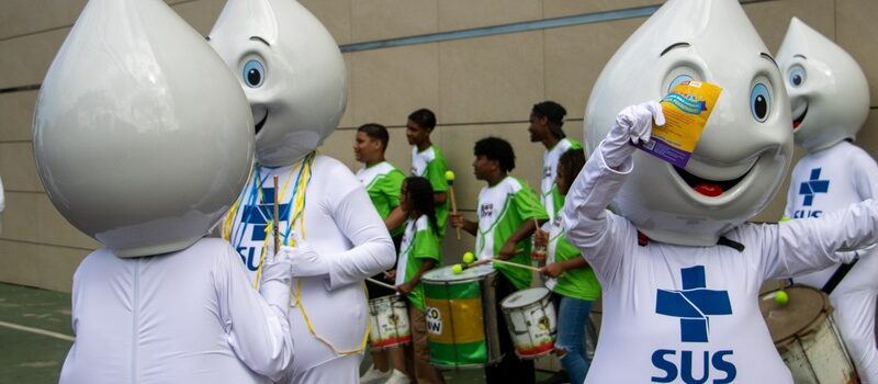 Folia com saúde: blitz educativa orienta público em Belo Horizonte