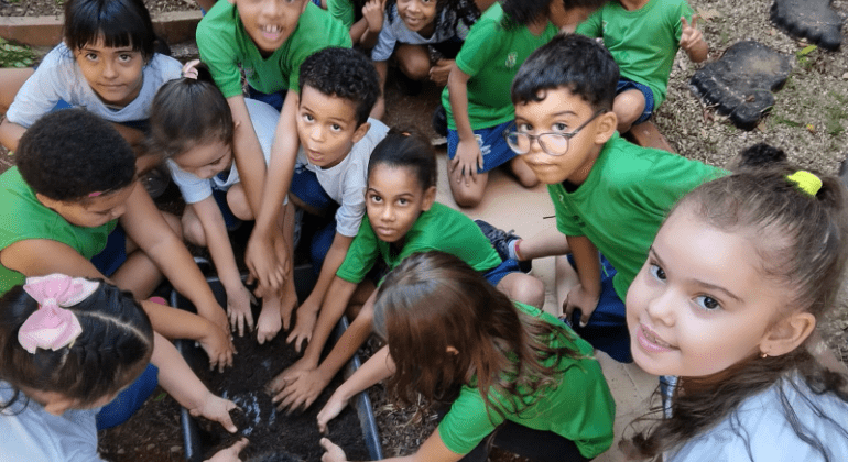 Escolas Municipais de BH Promovem Consciência Ambiental entre Alunos