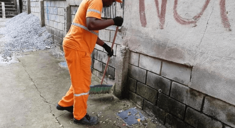 SLU Recolhe Mais de 13 Mil Toneladas de Resíduos nas Vilas de BH em 2024