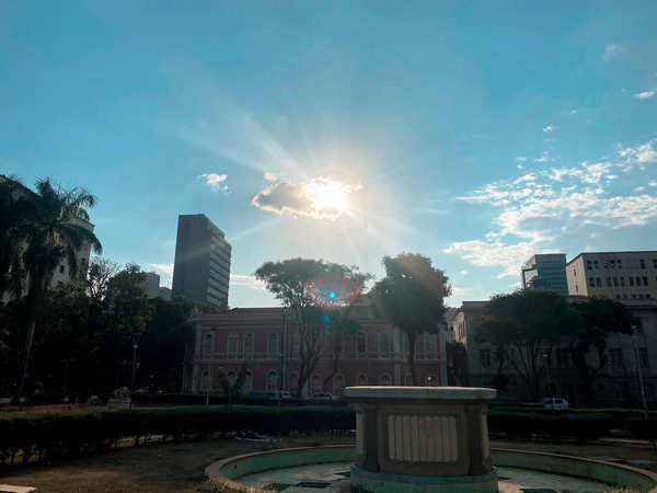 Belo Horizonte atinge 100 dias sem chuva; seca afeta 134 municípios mineiros