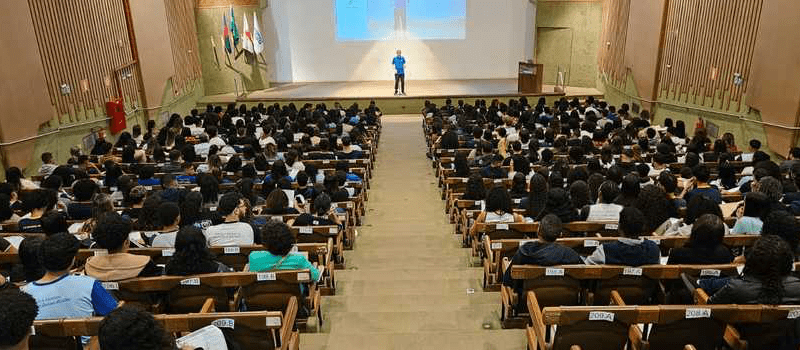 Educação Promove Segunda Superaula Preparatória para o Enem