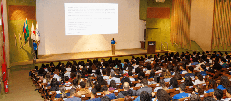 Simulado do Enem Revela que 60% dos Alunos da Rede Estadual Podem Ingressar em Universidades Públicas