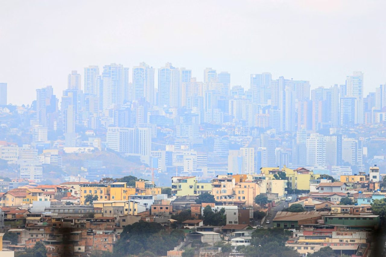 Seca em Belo Horizonte atinge o pior nível em 60 anos e a situação pode se agravar