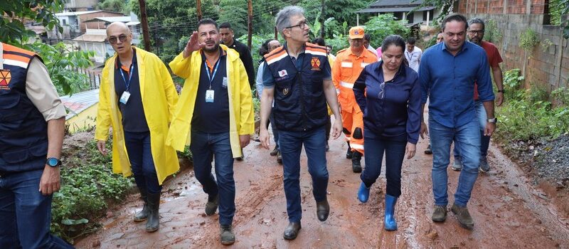 Governador vistoria áreas que sofreram com deslizamentos provocados pelas fortes chuvas que atingiram o Vale do Aço